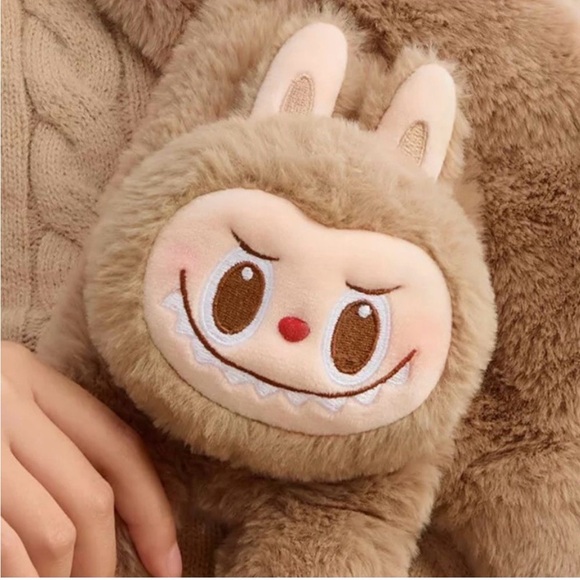 Labubu Scarf Color Brown - Picture 3 of 3